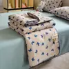 Colcha Fresca de Verão Bordada com Conchas Algodão Lavado Fio Dupla Camada Colcha de Verão Conjunto de Quatro Peças Fina Desenho Animado Lavável à Máquina Lavável Colcha de Presente