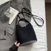 Bolsa transversal de ombro único, moderna, estilosa e requintada, novo modelo 2026, bolsa de mão feminina tipo saco simples e de alto valor