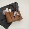 2024 Nova Moda Retrô Pendular Pendular Pendular Pendular Pendular Pendular Pendular Pendular Pendular Pendular Pendular Pendular Bolsa Tote Feminina de Alto Nível Bolsa de Aula para Estudante Universitária para Mulheres