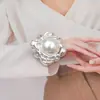 Vestido de Noite Suéter Casaco de Pele Jaqueta Estilo Hepburn Francês de Luxo Pequeno Perfumado Pérola Negra Botão Costurado à Mão Botões Grandes