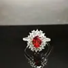 Anel de Prata S925 Aberto Ajustável Vermelho Sangue de Pombo Zircônia de Alto Carbono Anel Leve de Luxo Elegante Anel de Dedo com Diamante