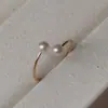 Anillo Delicado Pequeño de Perla Importado de EE. UU., Anillo Abierto de Perla Natural de Agua Dulce Rellenado de Oro de 14 Quilates con Diseño de Nicho