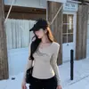 Camiseta de manga larga para mujer, con forro polar, engrosada, corte ajustado, cuello en V, estilo invierno, adecuada para chicas atractivas, top versátil