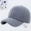 Gorra de Béisbol de Lana de Cordero para Exteriores de Otoño e Invierno con Logo Personalizado, Gorra de Pico Cálida y de Moda Estilo Coreano, Sombrero Bordado