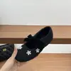 Novos Sapatos Mary Jane de Salto Aumentado Estilo Ballet para Mulheres 2026, Mocassins Slip-On com Strass e Laço, Sapatos de Pelúcia Soltos para Mulheres