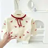 Conjunto de Suéter para Niña Otoño Invierno Nuevo Versátil Bordado de Caballo Pequeño Cardigan de Punto Falda de Capas tipo Pastel Hinchada Conjunto de Dos Piezas