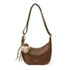 Bolsa de Dumpling Casual Retro Simples Nova Textura Bolsa de Mão Feminina Tendência Outono/Inverno 2025 Bolsa de Ombro Transversal Luxo Leve