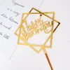Cartão acrílico de bolo de aniversário vestido dourado cartão HB acrílico mesa de panificação layout rosa