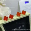 Brincos V Gold Van Cleef Trevo de Quatro Folhas Ouro Rosa 18K Ágata Vermelha Ônix Preto Brincos de Moda de Luxo Leve Acabamento Fino