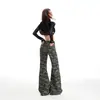 25 Outono Novo Jeans Flare de Cintura Baixa Não Elástico com Estrutura Ligeiramente Solta Design Camuflado Feminino