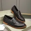 Etiqueta Original, Caixa Original, Estilo Novo, Sapatos Derby Formais de Negócios Polidos à Mão, Sapatos Masculinos de Couro, Sapatos Casuais de Couro de Salto Baixo, Modelo Novo