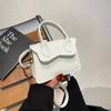 Bolsa de Mão Versátil de Alta Qualidade, Estilosa, Retro, na Moda, Nova Tendência 2026, com Alça de Corrente para Ombro e Transversal