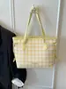 Bolso de Hombro de Alta Gama para Mujer 2025 Otoño Nuevo Bolso Tote Versátil de Gran Capacidad Bolso para Clase de Estudiante Universitario