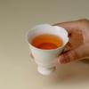 Taza de Té de Porcelana Blanca con Dulce Esmalte Blanco y Pétalos de Flor, de Pie Alto, para Uso Doméstico, Taza de Cata de Cerámica Hecha a Medida