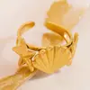 Anillo de Acero Inoxidable Serie Marina Lujo Ligero Gama Alta Estrella de Mar Concha Color Oro 18K Joyería Sin Níquel