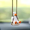 Pato Amarelo Pequeno para Carro Pingente de Carro Pato Balançante Moderno Desenho Animado Fofo Decoração de Interior Venda por Atacado