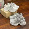 Zapatillas retro tipo papá para mujer 2026 Nuevo Otoño Suela Gruesa Que Aumentan la Altura Ligeras Transpirables de Malla Zapatillas Casuales
