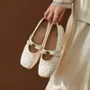 Zapatos Novedad 2026 Peony Puff con Aumento de Altura de 3.5 cm, Zapatos Mary Jane Estilo Francés de Punta Cuadrada Inspirados en Chanel para Mujer con Diseño de Camelia con Patrón de Diamantes