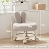 Taburete con Ruedas Giratorias para Abrir Paquetes, Taburete Bajo con Ruedas, Silla Estilo Crema, Taburete Pequeño para el Hogar para Limpiar Pisos, Acabado de Costuras y Organización de Artículos, Taburete Redondo