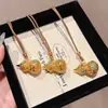 Accesorios de Collar de Calabaza Chapados en Oro Estilo Antiguo para Mujer, Cadena Larga para Suéter de Otoño e Invierno, Joyería de Colgante de Lujo Ligero Nicho de Gama Alta