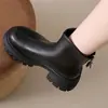 Botas Chelsea estilo Martin off-white com corte em V para mulheres, novo estilo 2026, salto grosso, botins elásticos para outono e inverno, botas Chelsea de salto alto estilo britânico