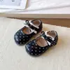 Zapatos de Princesa de Lunares Estilo Coreano para Niña Pequeña Zapatos Individuales 2026 Nuevos Zapatos de Otoño para Niños Niña Bebé Suela Suave Cómodos Zapatos de Cuero para Niños Pequeños