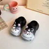 Pantuflas para Niñas 2025 Verano Nueva Moda Versátil Zapatos Individuales Estilo Coreano para Niños Suela Suave Sandalias de Princesa para Niñita