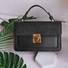 Bolso de mujer, nuevo bolso de textura de moda, bolso de mensajero estilo Chanel, bolso de mujer de moda retro con axilas de PU portátil que combina con todo