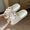 Chinelos de Verão Criativos e Únicos para Casais, Decorações de Sapatos DIY, Resistentes ao Desgaste e Antiderrapantes, Chinelos Divertidos de Desenho Animado para Casa