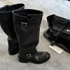 Piel de Vaca Súper Suave 2026 Nuevo Estilo Botas de Jinete para Mujer Hebilla Botas Martin Retro Punta Redonda Plisado Tacón Grueso Caña Alta Botas Largas