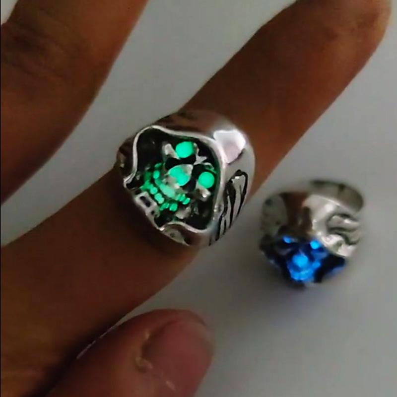 修3骷髅头戒指绿光
