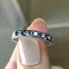 Joyería Redonda Simple Diaria de Zirconia de Cao Shi, Anillo de Lujo Accesible Moderno y Elegante para Mujeres, Joyería Elegante de Nicho