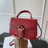 2026 Nuevo Bolso de Mano con Textura de Cocodrilo para Mujer, Piel de Lujo Ligero, Hebilla de Cuero, Solapa, Bolso Cuadrado Pequeño, Celebridad de Internet, Bolso para el Trabajo Diario