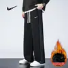 Pantalones Casuales de Retazos Estilo Americano con Tres Rayas, Forrados de Polar, Nuevos Pantalones Deportivos Juveniles Otoño e Invierno, Pantalones Largos Sueltos para Hombre