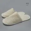 Chinelos Descartáveis de Hotel Veludo Coral Espesso Chinelos de Hospitalidade para Quarto de Hóspedes B&B Viagem Leve para Casa