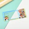 Marcador de Página de Tarjeta Transparente de PVC Banner de Mano Personalizado Marcador de Página de Película Tarjeta Conmemorativa de Check-In Apoyo de Celebridades Punto de Referencia Cultural y Creativo Tarjeta de Marco de Fotos