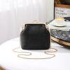 2021 Nueva Bolsa con Clip Bolso de Hombro Bolso Cruzado Bolso de Mano con Forma de Concha Más Fácil de Combinar Bolso para Teléfono Móvil Moda Maquillaje Shihua