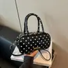 Bolso Ovalado de Alto Valor con Lunares, Nuevo de Verano 2026, Elegante, Moderno, Sencillo, Versátil, con Textura, de un Hombro, Cruzado, de Mano