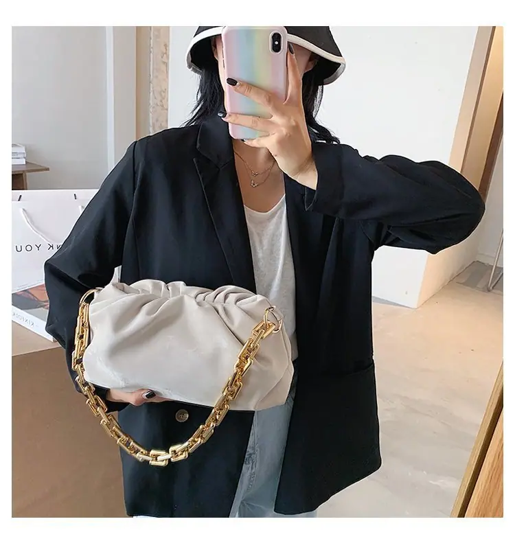 网红小包包女包2020新款腋下包时尚链条羊羔毛包包精致链条云朵包