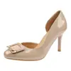 Zapatos de tacón de aguja sexy de charol nude 2026, punta redonda, corte lateral, cómodos para los pies, versátiles con faldas, zapatos planos de verano