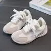 Zapatos Casuales Versátiles de Moda Infantil 2026 Nuevas Llegadas Primavera/Verano Zapatos Casuales Transpirables de Malla para Niñas Zapatos Deportivos de Tabla para Niños