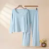 Pijama de Algodão Bambu para Primavera, Verão e Outono para Mulheres com Bojo, Roupa de Casa de Alta Qualidade, Conjunto de Pijama de Manga Longa e Calça Longa que Pode Ser Usado Fora