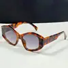 Nuevas Gafas de Sol de Moda Tendencia con Montura Irregular para Hombres, Estilo de Alta Gama Europeo y Americano, Gafas de Sol Exageradas de Estilo Callejero para Mujeres, Gafas de Protección Solar