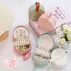 Caja de Joyería Portátil Princesa Collares Aretes Aretes Anillos Almacenamiento de Joyería para la Oreja Lujo Accesible y Alta Gama