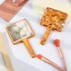 Espejo de Maquillaje Portátil Cuadrado con Diseño de Ondas de Agua Galvanizado, Alta Definición para Retoques, Espejo Pequeño Personalizable para Regalo