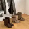 Botas de plataforma de moda estilo coreano para mujer, colección otoño/invierno 2026, botines versátiles, botas de ajuste ceñido, botas de moda hasta la mitad de la pantorrilla para mujer