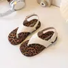 Chinelos Planos de Cor Sólida Estilo Ins da Moda para Meninas, Sandálias de Estampa de Leopardo para Uso Externo no Verão, Chinelos de Dedo para Praia para Meninas