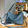 Bolso de Piel de Vaca de Primera Capa para Mujer, Bandolera de Hombro Único, Estilo Europeo y Americano, Color Sólido, Sencillo y Elegante, Bolso de Piel Genuina Transfronterizo, Bolso Grande con Compartimento Suave
