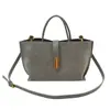 Bolso de Mano de Gran Capacidad Transfronterizo, Bolso Tote Versátil de Gama Alta para Viajes Diarios, Bolso Cruzado de Gamuza Escarchada Retro al por Mayor