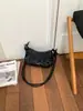 Bolsa de Braço de Luxo Discreto de Alta Qualidade para Mulheres 2026 Nova de Verão Exquisita Versátil de Ombro Único Transversal para o Dia a Dia